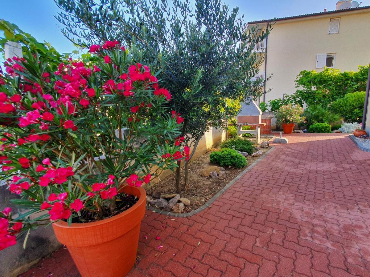 Apartments Mirica 2 Baska  Exterior photo